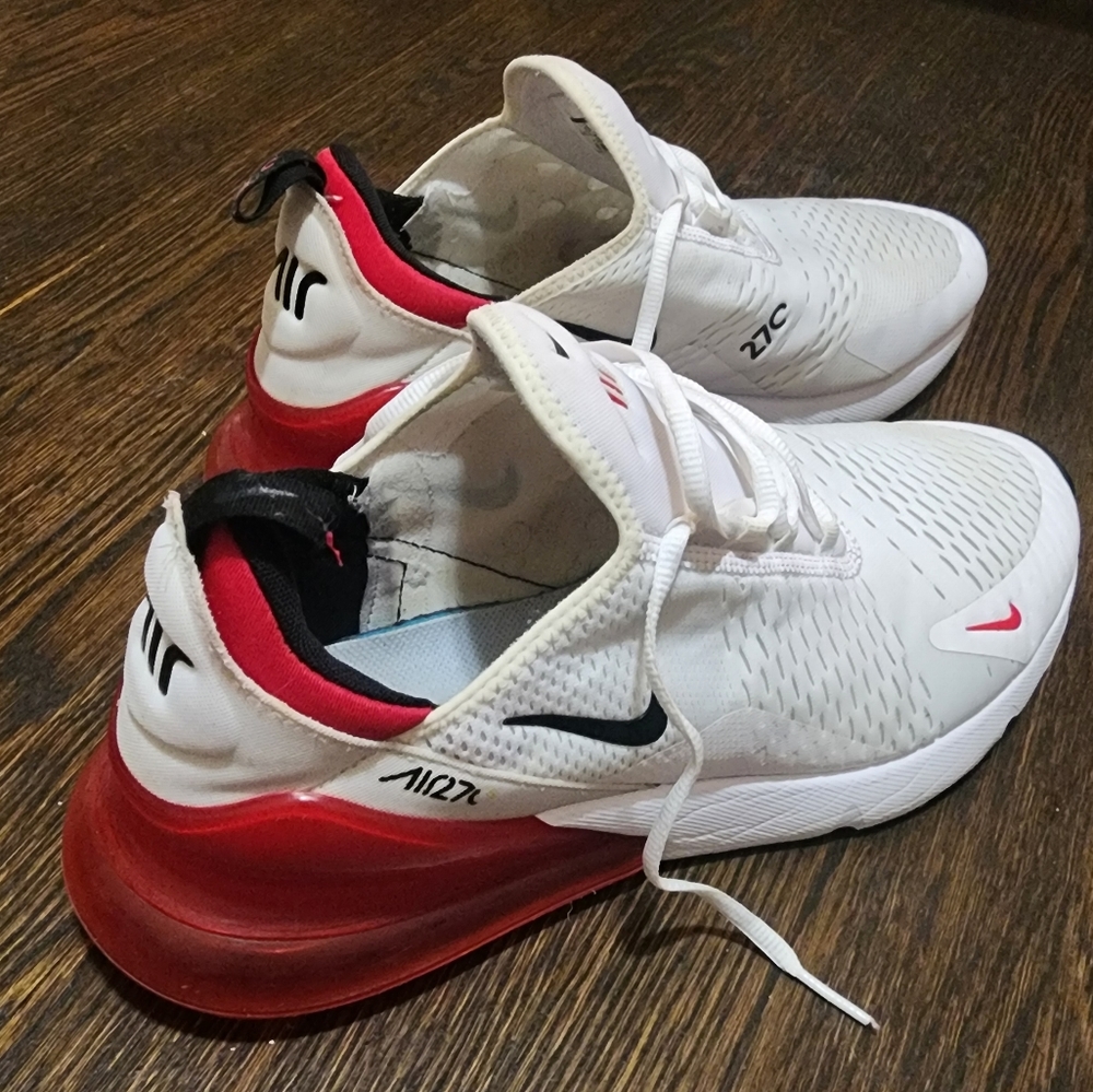 Nike Air Athletic Shoed